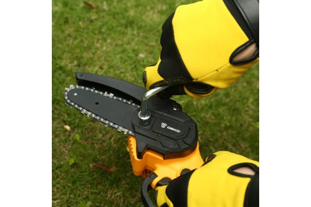 Цепная аккумуляторная пила DEKO DKCHS 20-4, 20В, 2x2.0 А*ч 063-4308