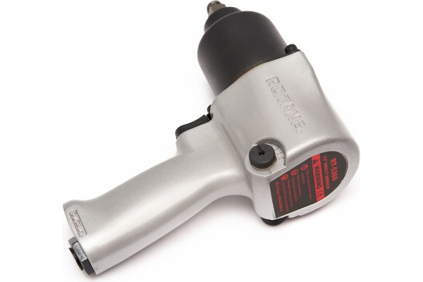 Пневматический гайковерт Rossvik 1/2", 700 Hм, с набором головок RT-5268K