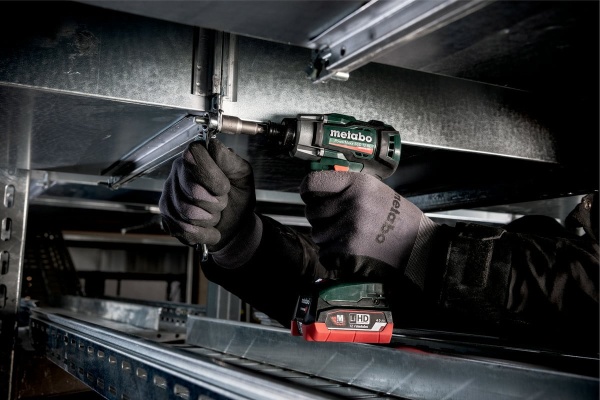 Импульсный винтоверт Metabo PowerMaxx SSD 12 BL 601115800 Импульсный винтоверт Metabo PowerMaxx SSD 12 BL 601115800