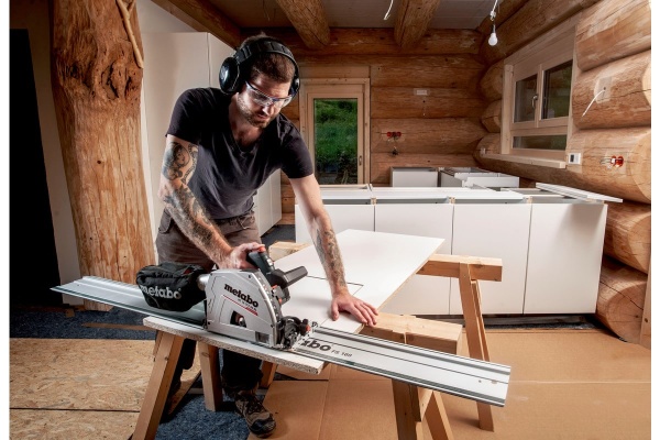 Дисковая пила Makita LXT DCS551RMJ