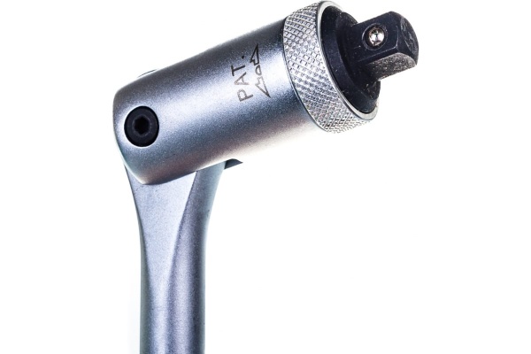 Цилиндрическая трещотка с поворотной ручкой FORCE L=235мм 802334