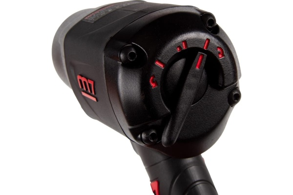 Пневматический ударный гайковерт MIGHTY SEVEN 1/2", 1627 Нм, в комплекте налобный фонарь NC-4255QL