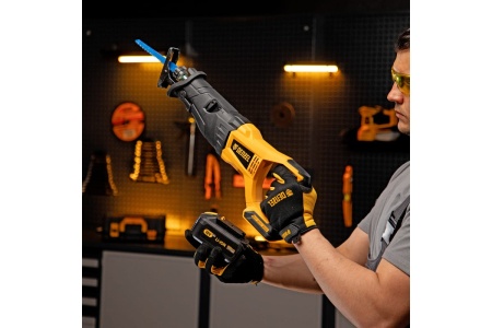 Сабельная аккумуляторная пила Denzel бесщет. brc-120, 18в li-ion 28460