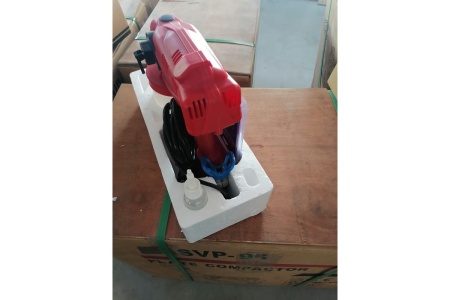 Безвоздушный распылитель Chnye В-900 Graco type, сопло, евро вилка 56009