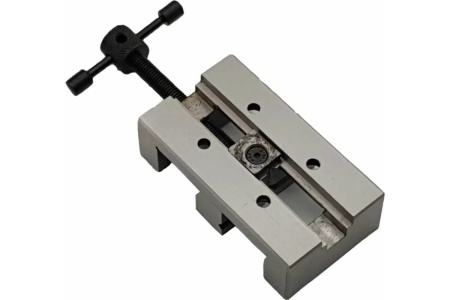 Станочные тиски ТЕХНОРЕАЛ 50 мм, быстрозажимные AVQRV-50