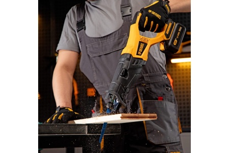 Сабельная аккумуляторная пила Denzel бесщет. brc-120, 18в li-ion 28460