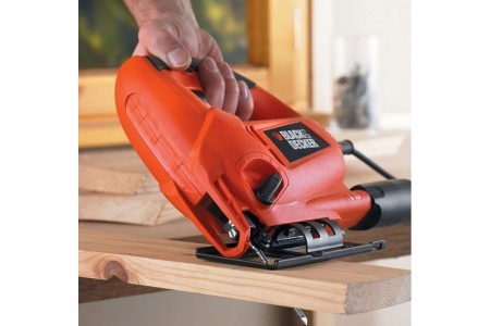 Лобзик Black+ Decker KS 700 PEK