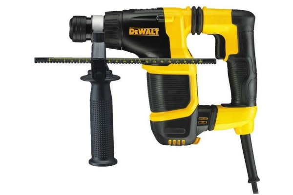 Перфоратор DeWALT D 25052 KT