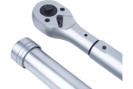 Динамометрический ключ JTC 1" усилие затяжки 400-2000Nm 7668 Динамометрический ключ JTC 1" усилие затяжки 400-2000Nm 7668