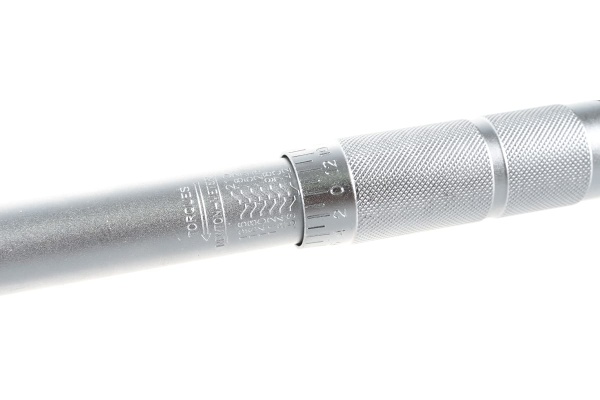 Динамометрический ключ 42-210Nm FORCE 6474450K
