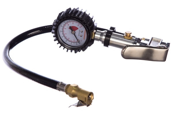 Трехфункциональный манометр для шин, шланг 300мм Jonnesway AG010038S 49467