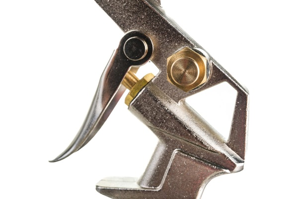 Пистолет для подкачки шин с манометром Русский Мастер TG-4 РМ-92911