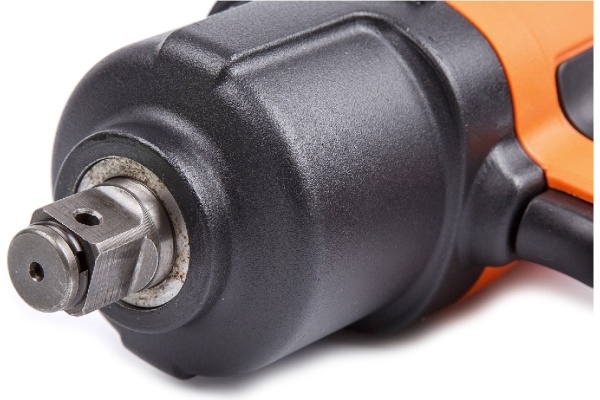 Пневматический ударнный гайковерт KraftWell KRW1600IW