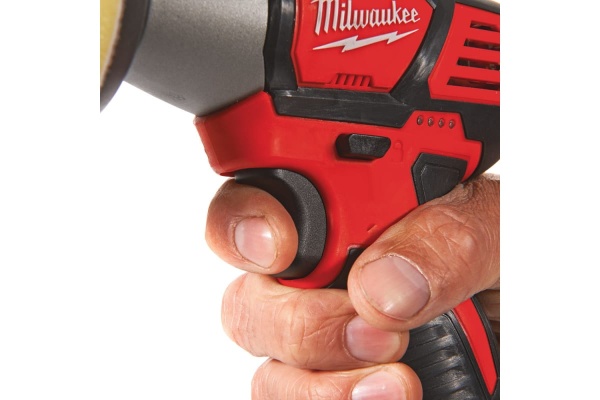 Аккумуляторная полировальная машина Milwaukee M12 BPS-0 4933447791 Аккумуляторная полировальная машина Milwaukee M12 BPS-0 4933447791
