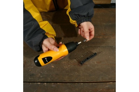 Аккумуляторная отвертка DEKO DKS-Li + набор бит 11 шт. 065-0661