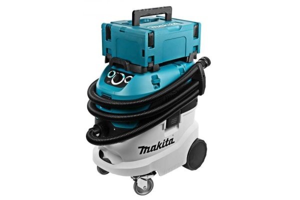 Пылесос Makita VC4210M