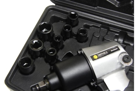 Пневмогайковерт ЭВРИКА с набором ударных головок 12 ER-85268K