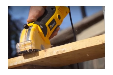 Дисковая пила Калибр Мастер ЭПД-900/140M 00000041212