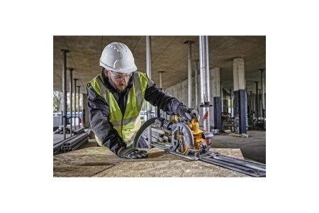 Дисковая пила DEWALT 18В XR DCS391N