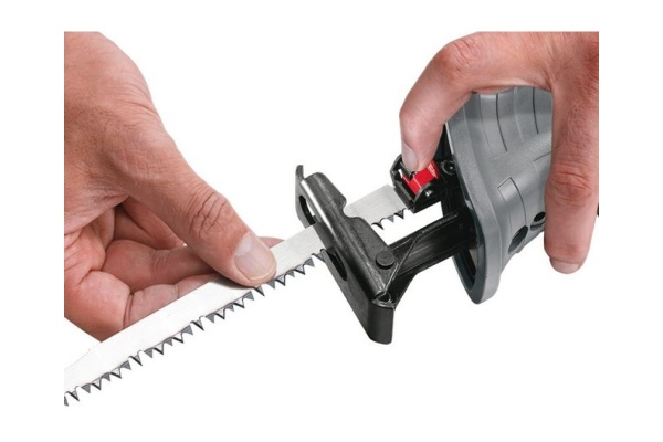 Сабельная пила SKIL 4960NA F0154960NA