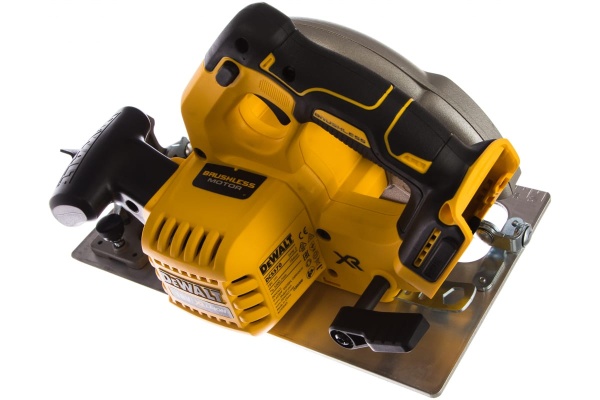 Ручная циркулярная пила Bosch GKS 600 0.601.6A9.020