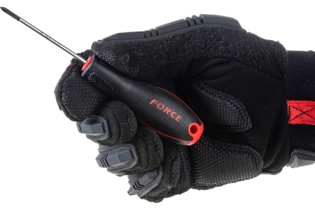 Крестовая отвертка FORCE PH0 7110