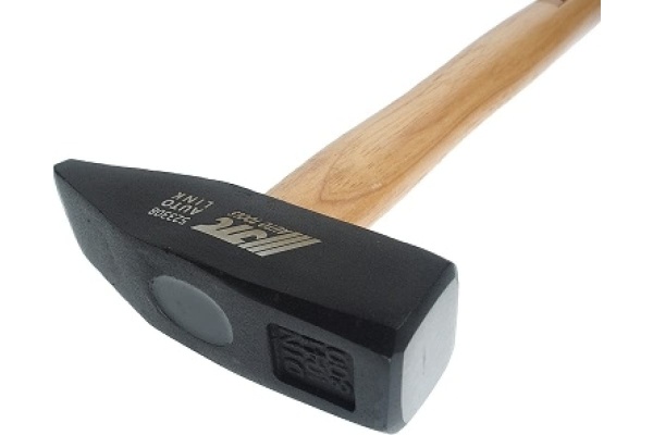 Слесарный молоток JTC с рукояткой из дерева гикори, 800 г JTC-523308