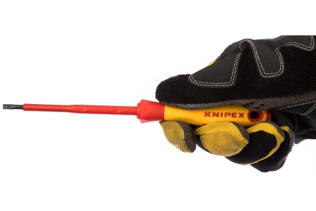 Отвертка для винтов со шлицевой головкой KNIPEX KN-982040