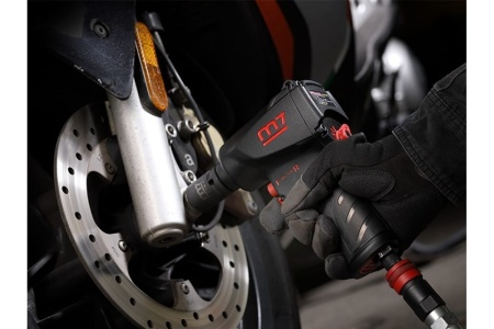Пневматический ударный гайковерт MIGHTY SEVEN 1/2", 746 Нм NC-4130
