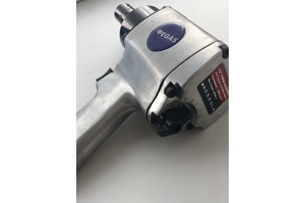 Ударный пневматический гайковерт Pegas pneumatic 1/2 PG-2909 1708 Ударный пневматический гайковерт Pegas pneumatic 1/2 PG-2909 1708