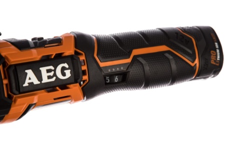 Многофункциональный инструмент AEG BMT12C LI-152B 4935464031 Многофункциональный инструмент AEG BMT12C LI-152B 4935464031