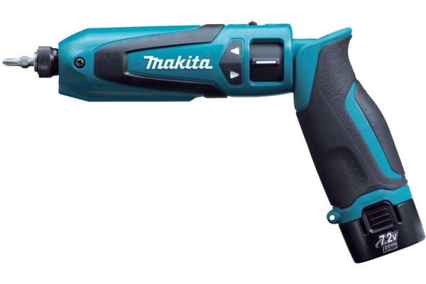 Аккумуляторная отвертка Makita TD021DSE