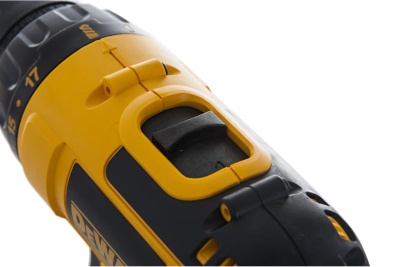 Аккумуляторная дрель - винтоверт DeWALT DC 721 KA