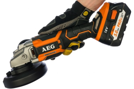 Бесщеточная угловая шлифмашина AEG BEWS 18-125BL LI-502C 4935464417