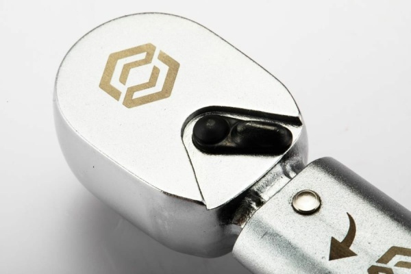 Динамометрический ключ Sata 3/8'' 5-25 Нм 96242