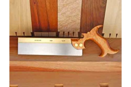 Обушковая пила 10" 254мм, 15ppi Lie-Nielsen Dovetail Saw RipCut LN 1-SAW-DS М00002570