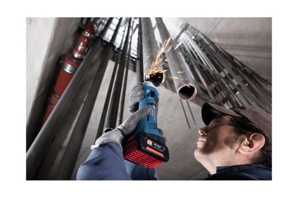 Аккумуляторная прямая шлифмашина Bosch GGS 18 V-LI 0.601.9B5.300