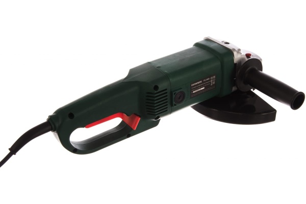 Угловая шлифмашина FAVOURITE FG 2400
