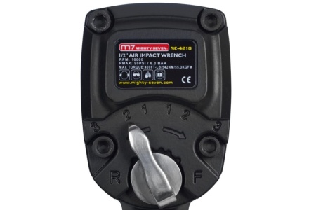 Компактный пневматический ударный гайковерт MIGHTY SEVEN NC-4210
