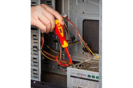 Диэлектрическая крестовая отвертка DELI dl514080 ph1x80мм сертификат vde до 1000в, магнитный наконечник, сталь cr-v, рукоять pp+tpr 110591