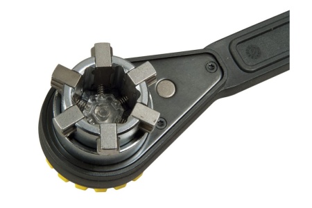 Универсальный ключ с храповым механизмом Stanley DYNAGRIP STHT0-72123