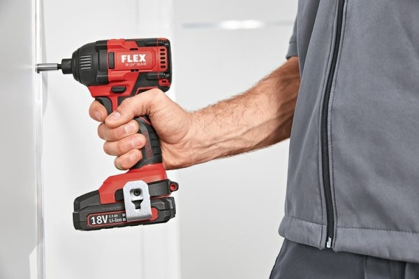 Трехскоростной ударный винтоверт FLEX ID 18.0 В ID 1/4" 18.0-EC 491241 Трехскоростной ударный винтоверт FLEX ID 18.0 В ID 1/4" 18.0-EC 491241