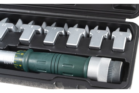 Динамометрический ключ с набором рожковых насадок Hans 13-30, 40-200 Nm, 1/2" 4673