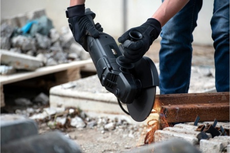 Большая углошлифмашина FERM AGM1119P