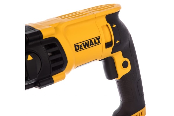 Перфоратор DEWALT SDS-plus D25133B