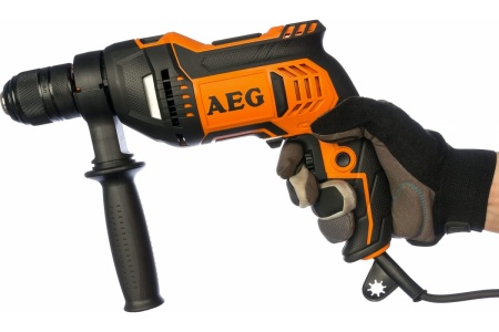 Ударная дрель AEG SBE 705 RE 4935442830 Ударная дрель AEG SBE 705 RE 4935442830
