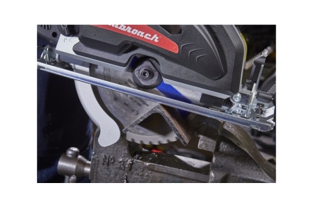 Комплект FLEX 497320: ручная циркулярная пила по металлу для сухой резки CSM 4060 + цифровое аккумуляторное строительное радио 10,8 / 18,0 В