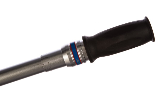 Динамометрический ключ для левой и правой резьбы KING TONY P34462-1DG 1/2", 40-200 Нм, футляр, в комплекте 2 торцевые головки Динамометрический ключ для левой и правой резьбы KING TONY P34462-1DG 1/2", 40-200 Нм, футляр, в комплекте 2 торцевые головки