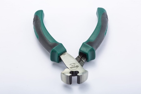 Миниатюрные торцевые кусачки 4 дюйма Sata 70616A