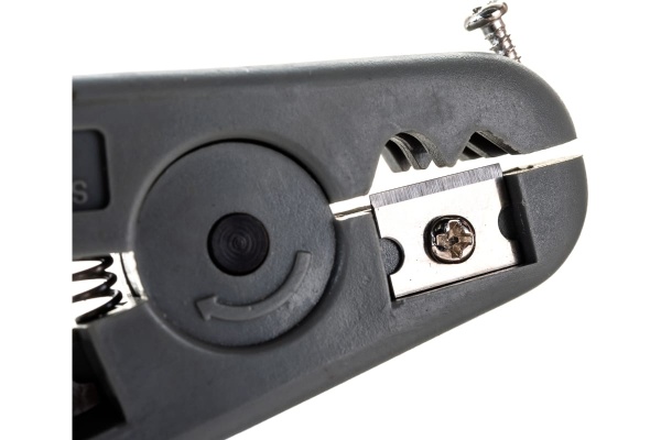 Инструмент для зачистки и обрезки витой пары IEK ITK TS1-G30